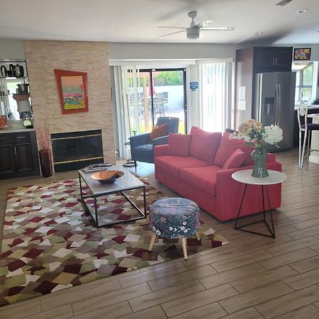 Beautiful Palm Springs Home Large Private Yard المظهر الخارجي الصورة