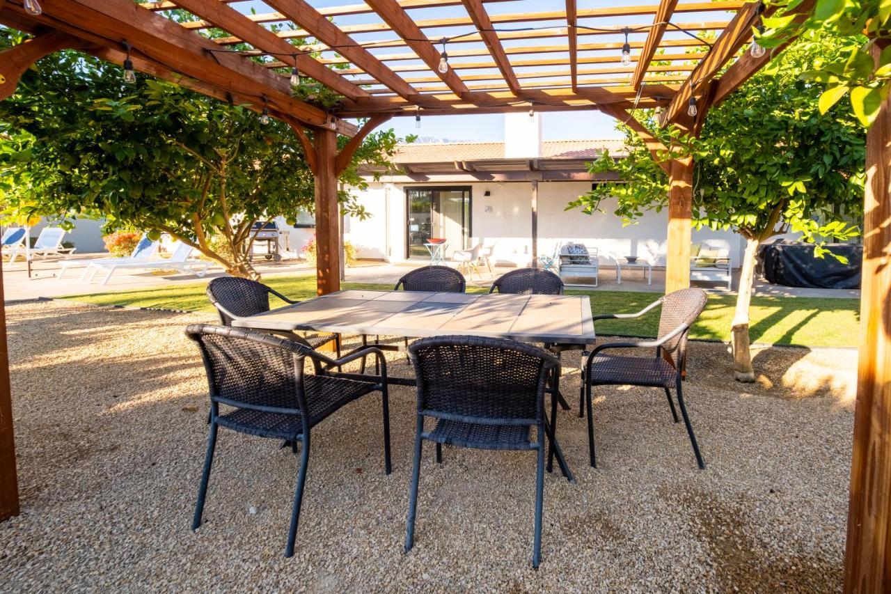 Beautiful Palm Springs Home Large Private Yard المظهر الخارجي الصورة
