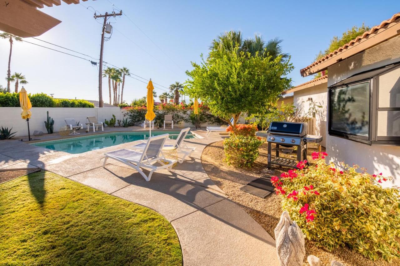 Beautiful Palm Springs Home Large Private Yard المظهر الخارجي الصورة